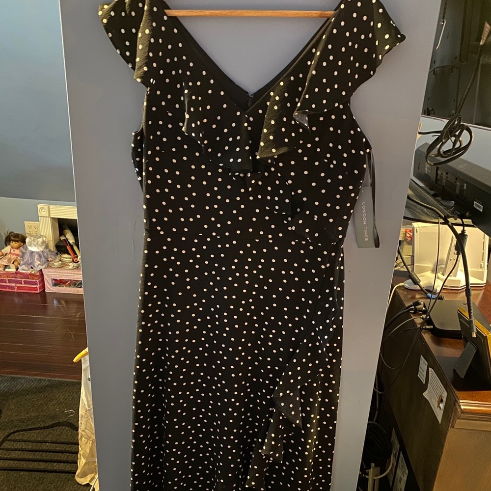 Ivy’s Closet London Times polka dot dress